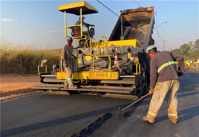 Pavimentação Caminho de Minas